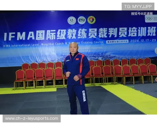国际拳击裁判在赛事中推行现场医学复核与记录制度，拳击比赛裁判检查
